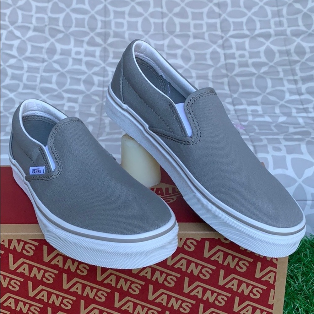 VANS CLASSIC SLIP-ON WILD DOVE/TRUE WHITE WMNS